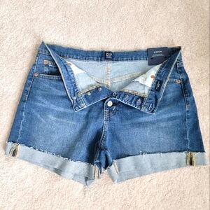 NWT! GAP Denim Shorts 10/30